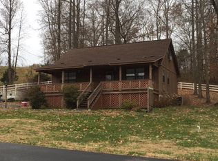 1762 Tobaccoport Rd, Bumpus Mills, TN 37028