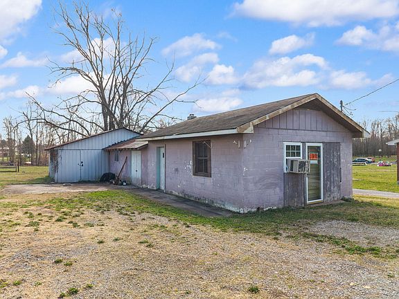 2nd image of 2066 N Highway 127