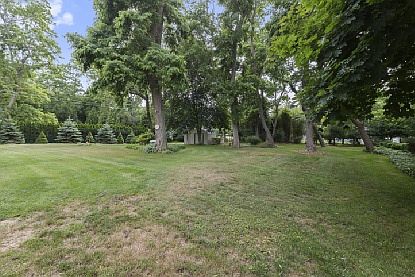 2nd image of 10 Coves End Ln