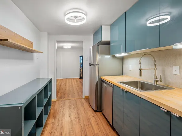 100 West Ave APT 301, Jenkintown, PA 19046