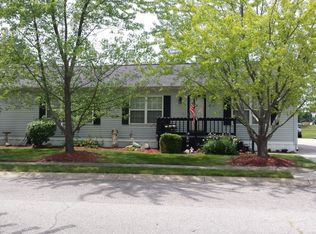 1070 Channel Dr, Cicero, IN 46034