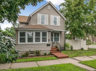 402 Clifton St, Saint Paul, MN 55102