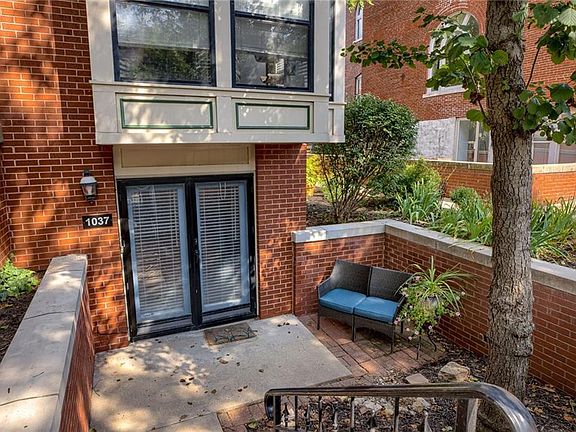 5th image of 1037 Washington St #1027