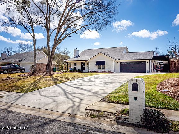 2nd image of 2518 Havard Rd