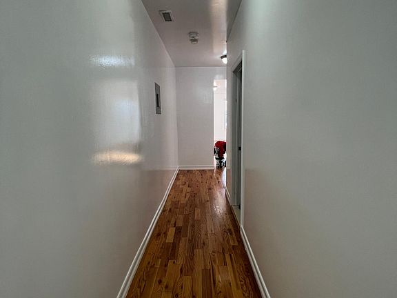 3rd image of 423 Warburton Ave APT 3