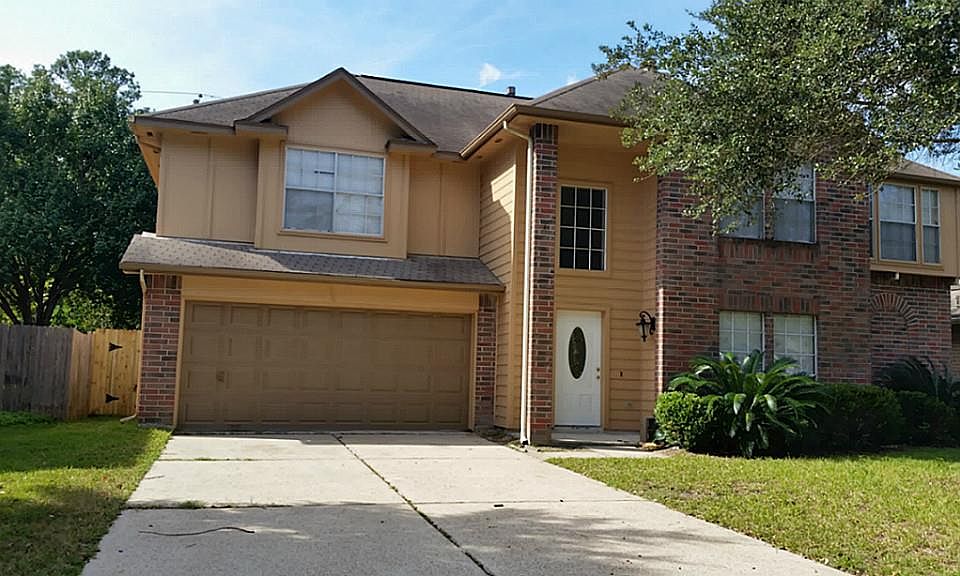 1st image of 19815 Arrowsmith Dr