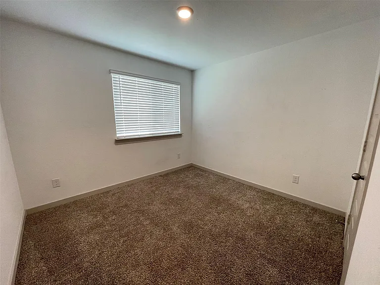 8107 Sugar Cane Ln — Photo 10