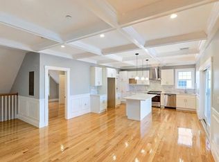 30 Centre St, Dorchester, MA 02124