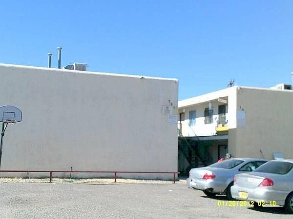 2nd image of 305 Rhode Island St SE APT B