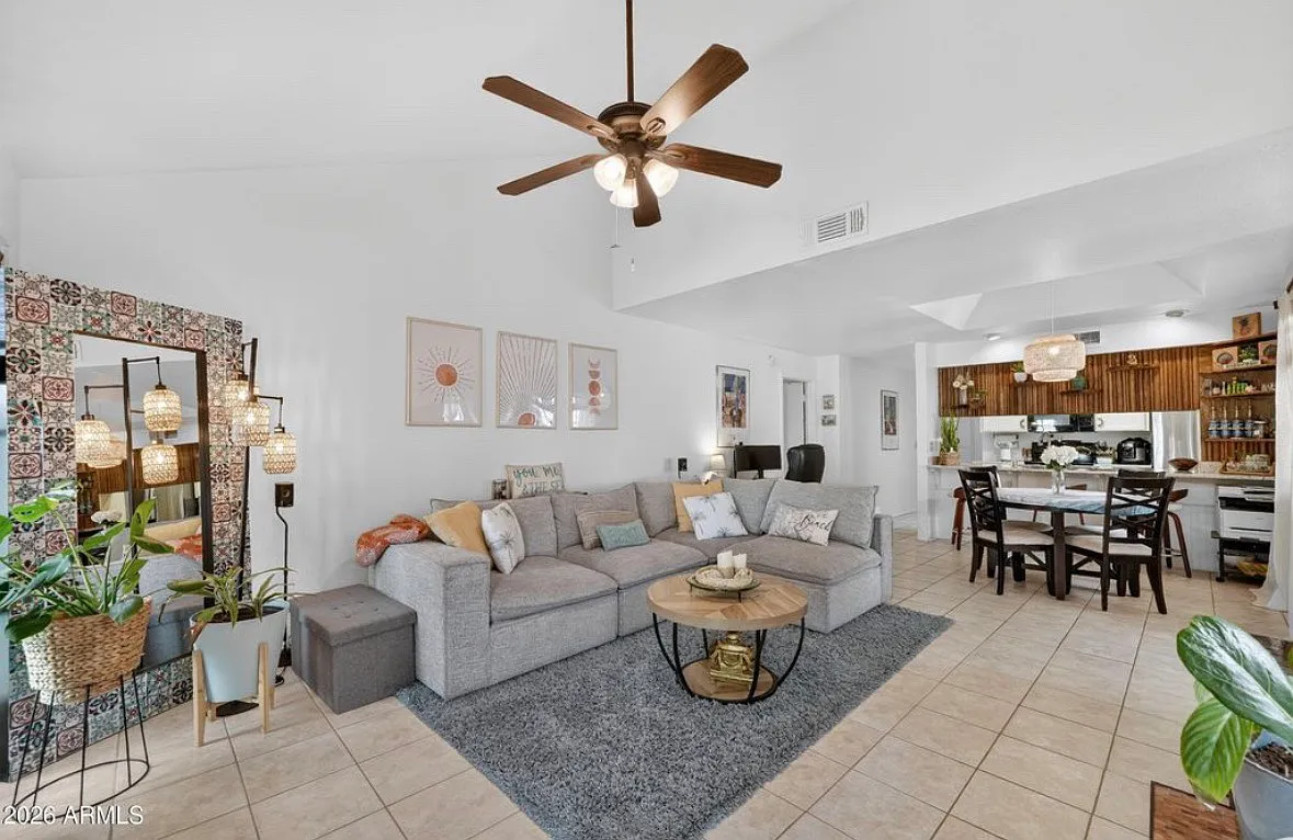 1222 W Baseline Rd — Photo 3