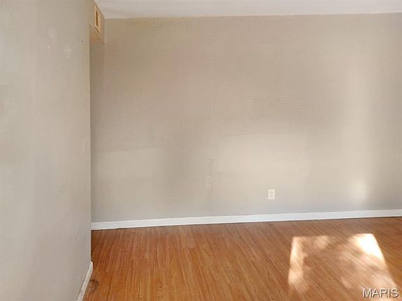 2nd image of 4625 Cedar Dr