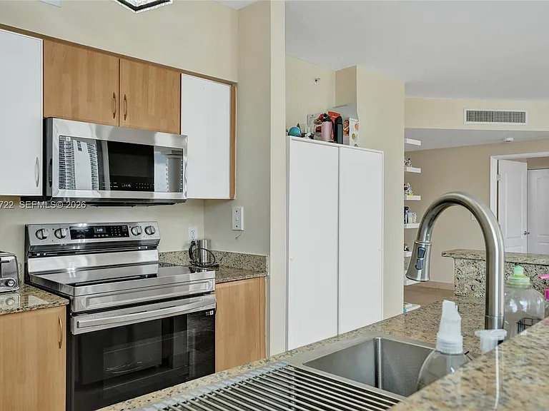 17555 Atlantic Blvd #1202 — Photo 12
