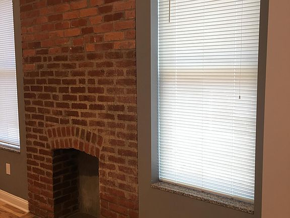 4th image of 298 Kelton Ave