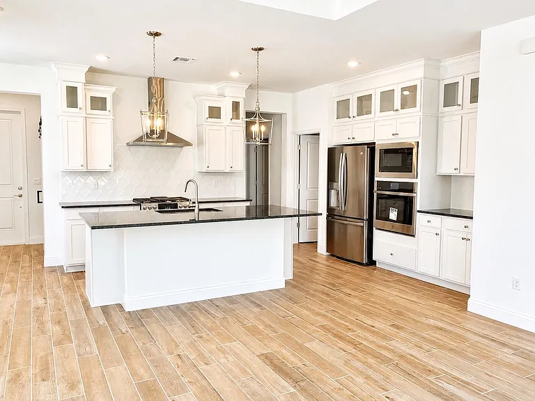 10083 NW Dreamweaver Rd — Photo 3