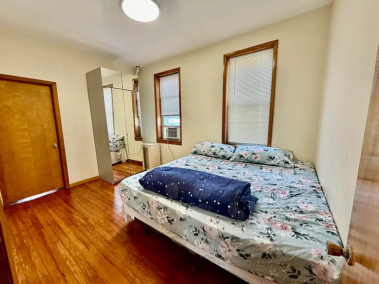 336 Avenue C — Photo 10