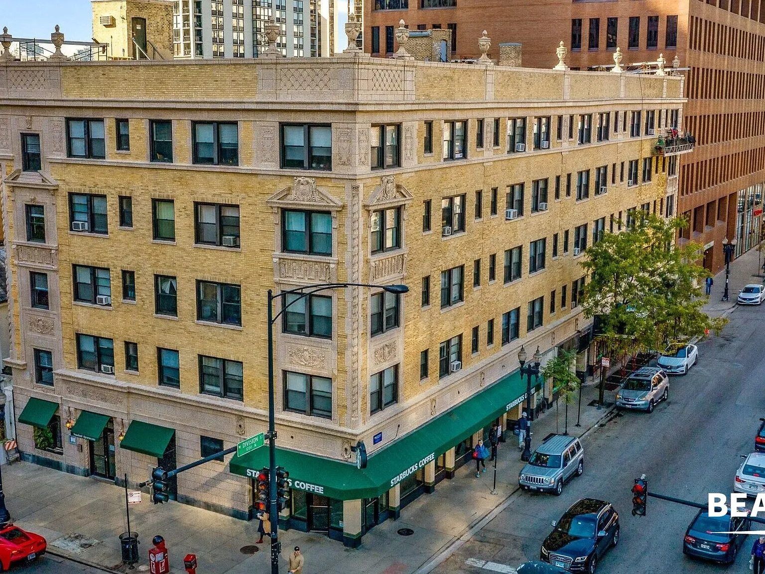 1164 North Dearborn Street — Photo 2