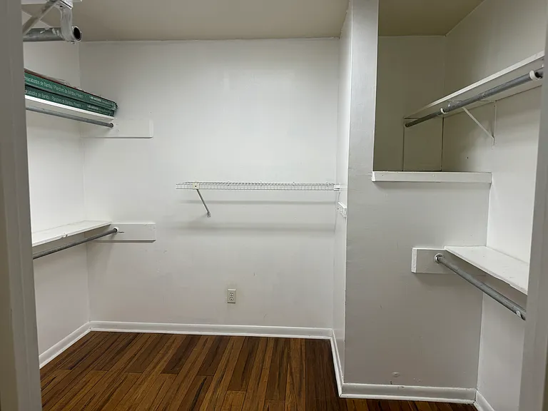 7213 University Dr — Photo 22