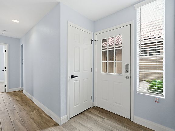 3rd image of 1633 E Lakeside Dr Unit 52