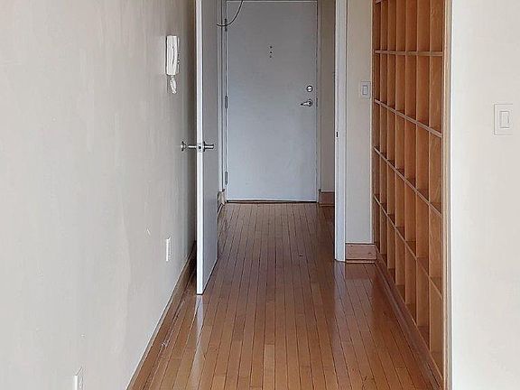 5th image of 326 8th St NE APT 302