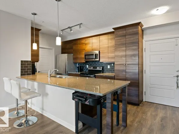 2588 Anderson Way SW #216, Edmonton, AB T6W 0R2