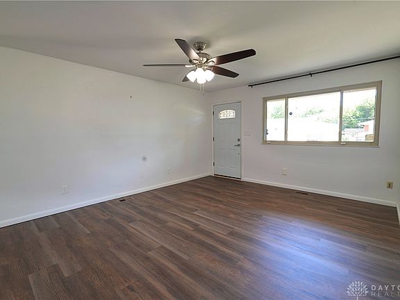 5th image of 7342 Belle Plain Dr