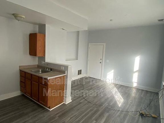 2nd image of 3107 Colerain Ave Unit 2