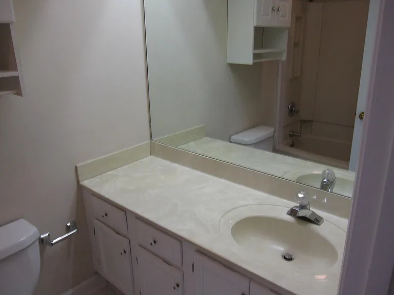 2115 Acklen Ave #5 — Photo 10