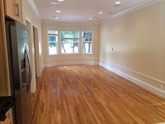 3rd image of 1137 Webster St #1