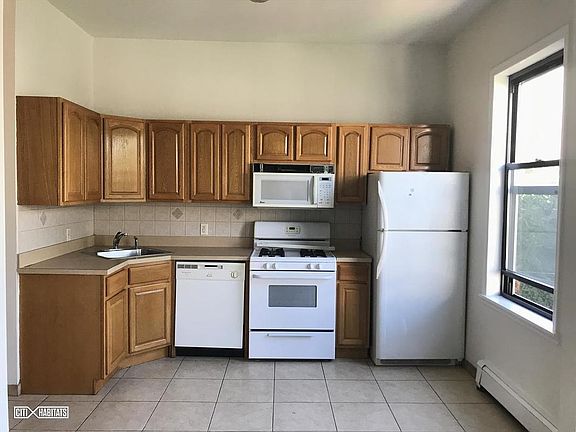 2nd image of 3608 Astoria Blvd APT 2