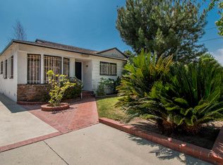 13526 Haynes St, Valley Glen, CA 91401