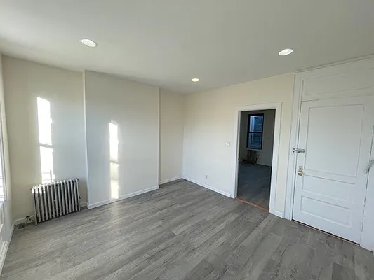 Rented by Compass | media 10