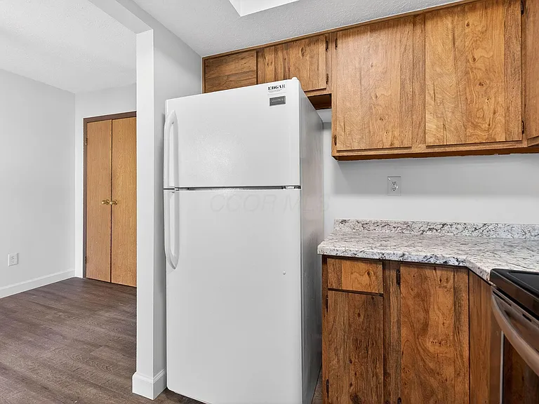 6477 Brookedge Ct — Photo 16