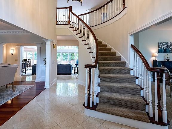 4th image of 6155 Loch Lomond Ct