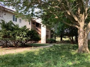 479 Westwinds Dr, Iowa City, IA 52246