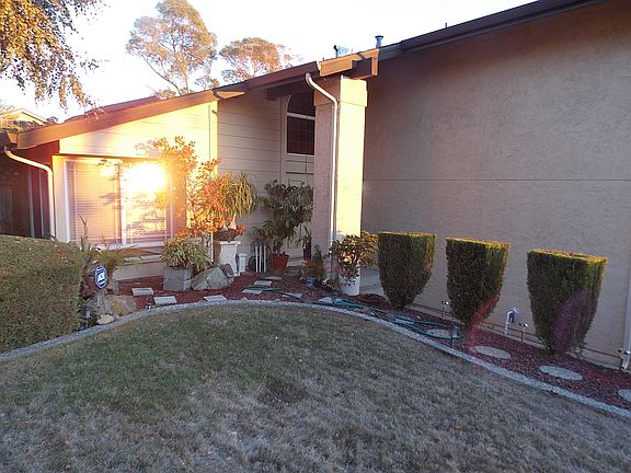 3rd image of 4972 Eberly Dr