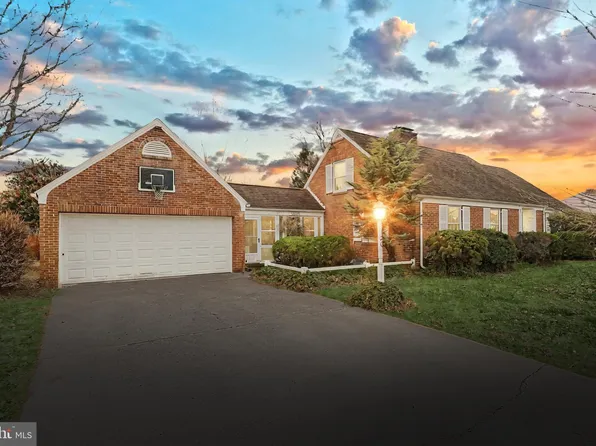 120 W Hanover St, Biglerville, PA 17307