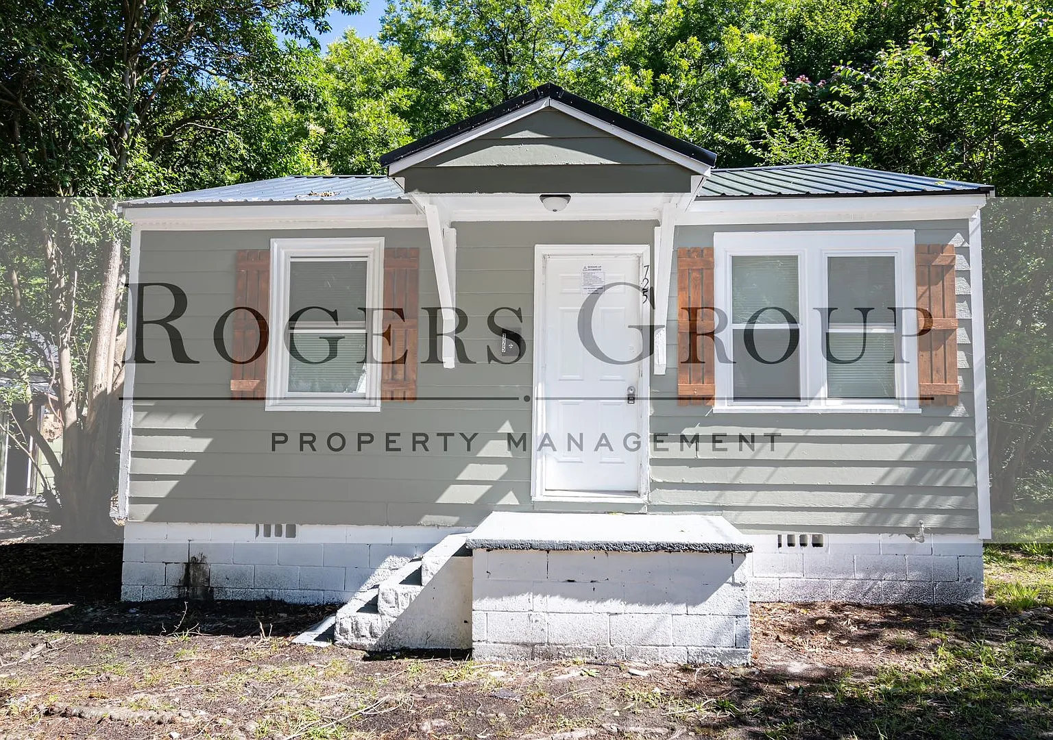 2 bed, 1.0 bath, 672 sqft, $725 — Photo 1
