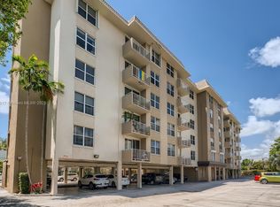 1050 SE 15th St APT 203, Fort Lauderdale, FL 33316