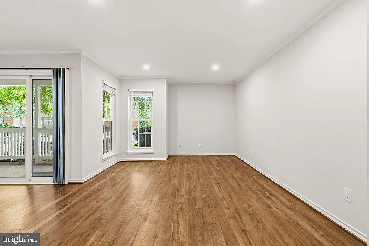 1 bed, 1.0 bath, 690 sqft, $2,000 — Photo 3