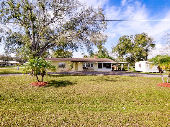 2nd image of 601 NW 11th Ave