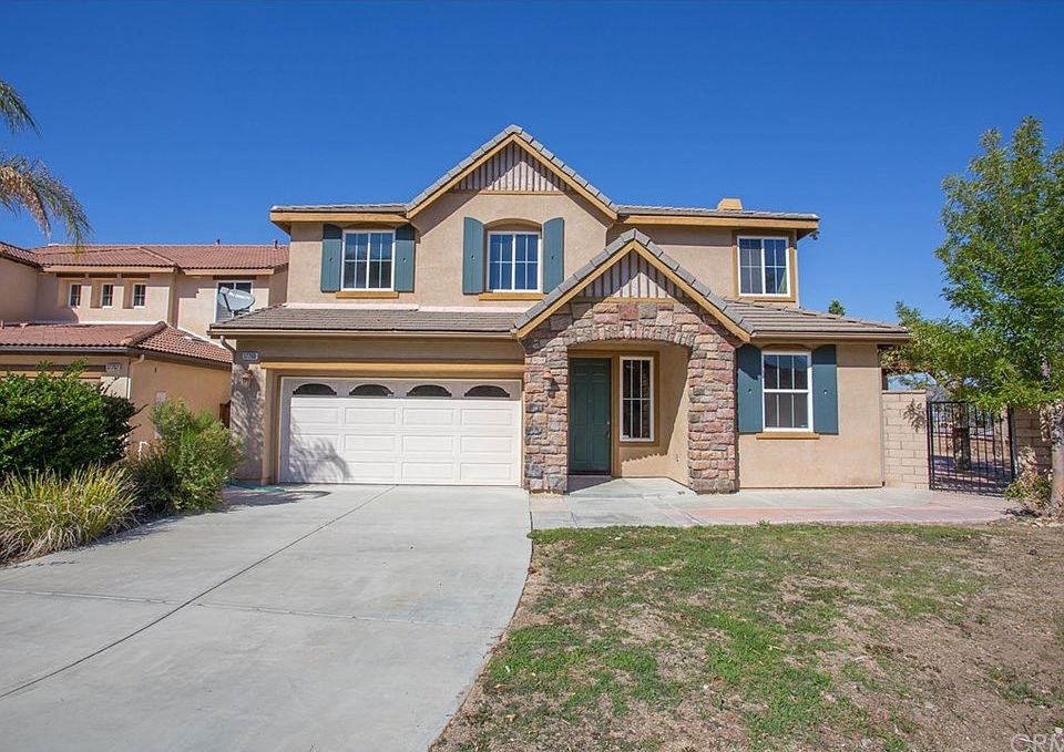 1st image of 37760 Botanica Pl