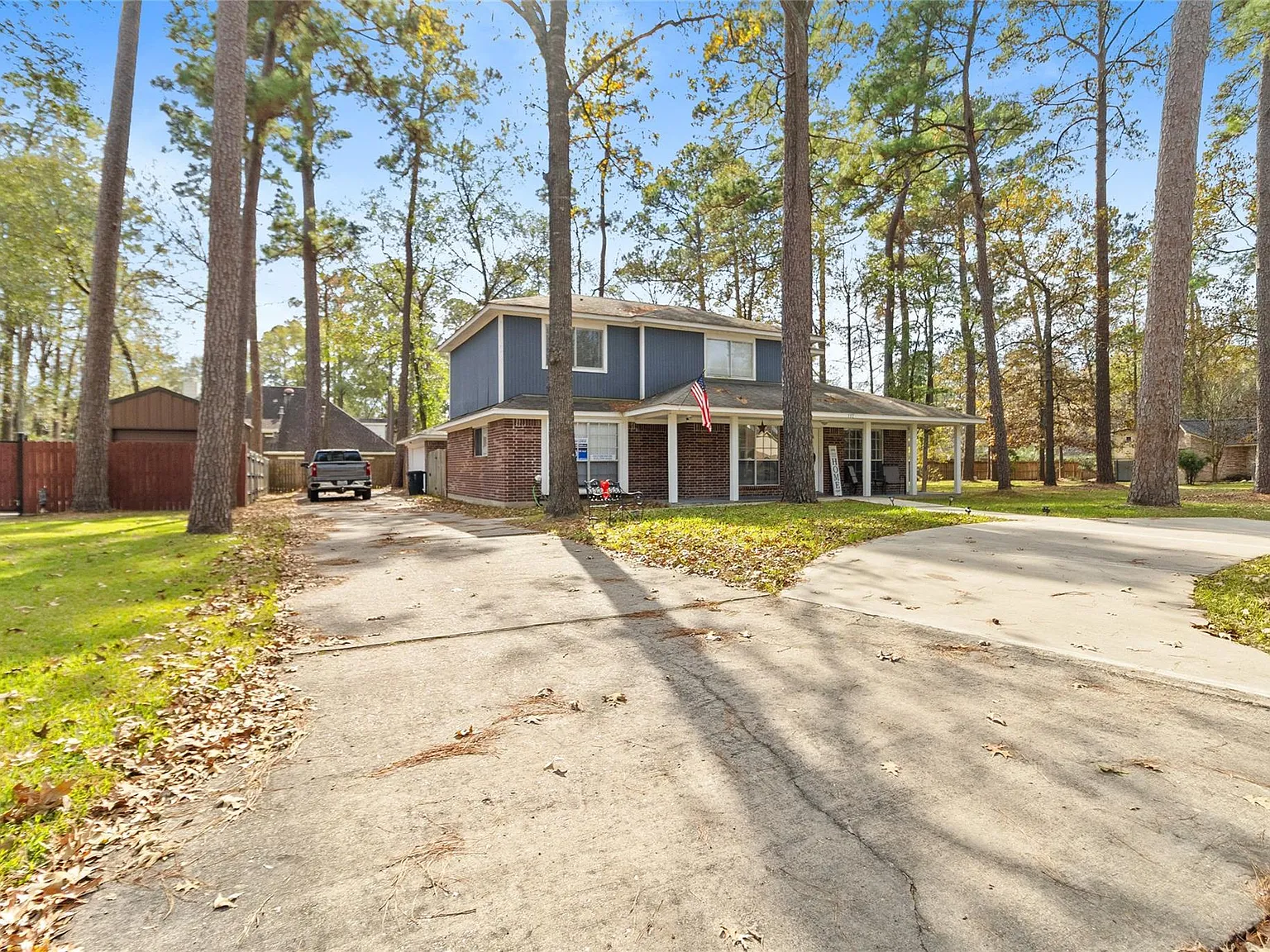 4 bed, 2.5 bath, 2318 sqft, $2,900 — Photo 2