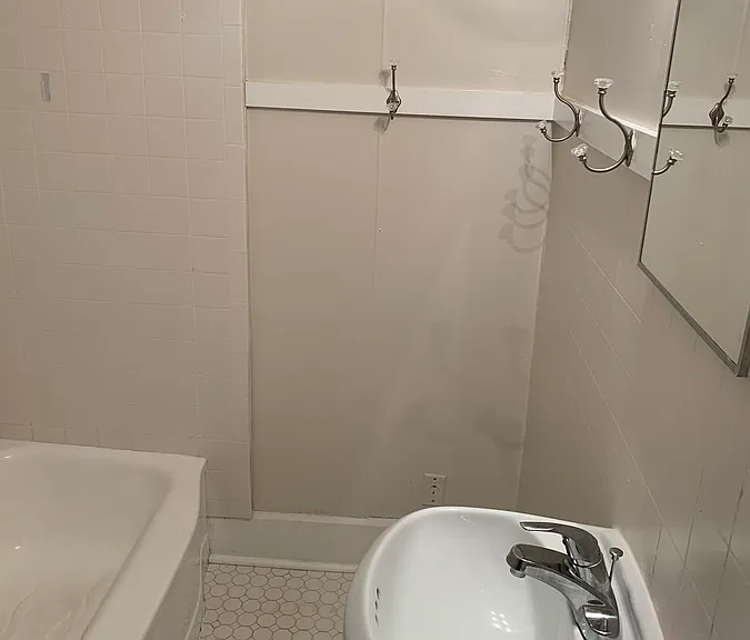 125 8th Ave N #4 — Photo 11