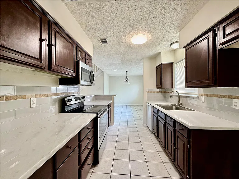 2603 Quarry Hill Rd — Photo 4