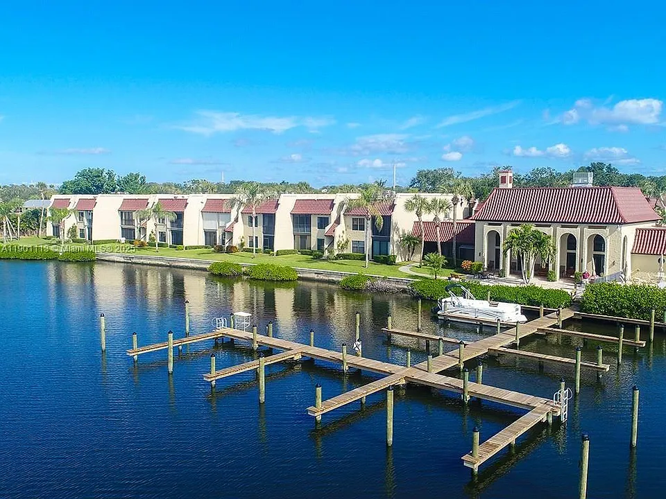 5151 Highway A1A #404