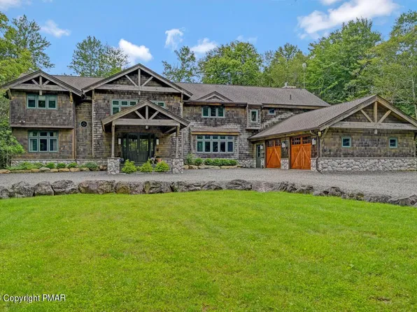 123 Golfers Way, Pocono Pines, PA 18350