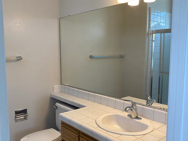 En Suite Bathroom with Tub Shower