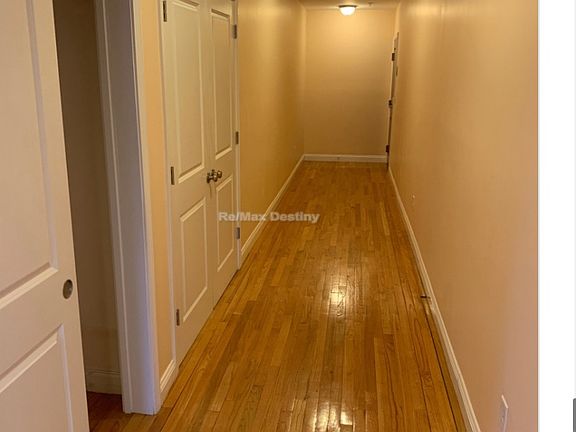 4th image of 100 Fellsway West 204