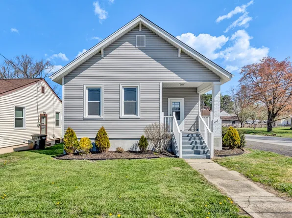 232 E Madison Ave, Vinton, VA 24179