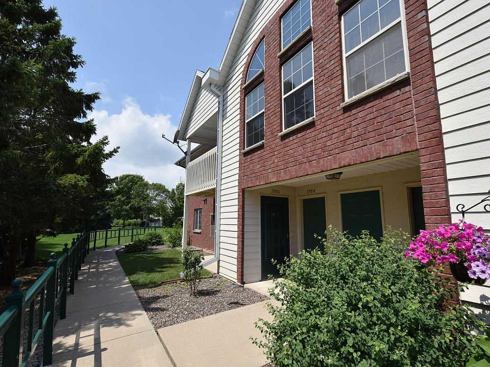 1st image of 1996 Parknoll Ln